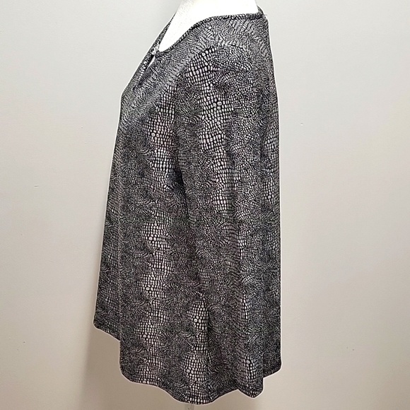 BYdesign Silver and Black Woman's Top Size M 3/4 Sleeves Round Neck with Chain - Picture 7 of 10